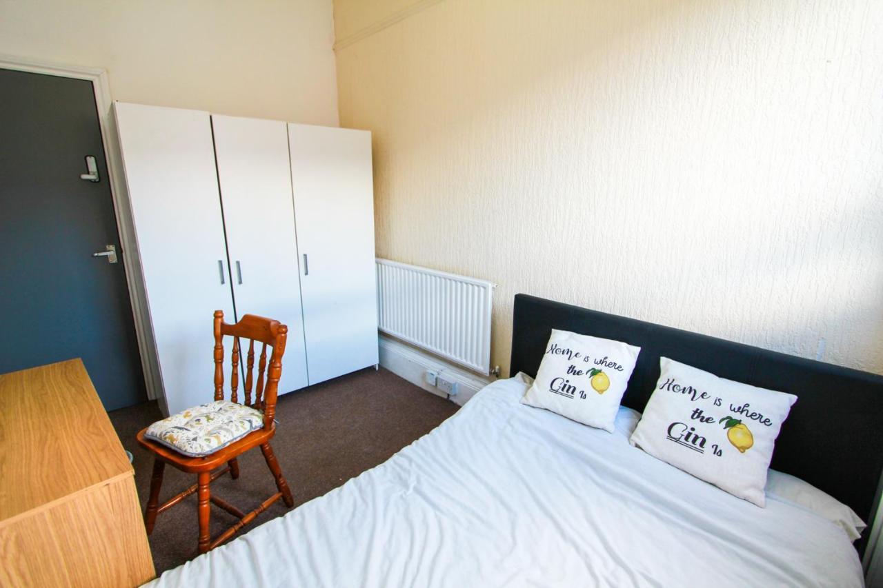 Central Bolton Accommodation 外观 照片