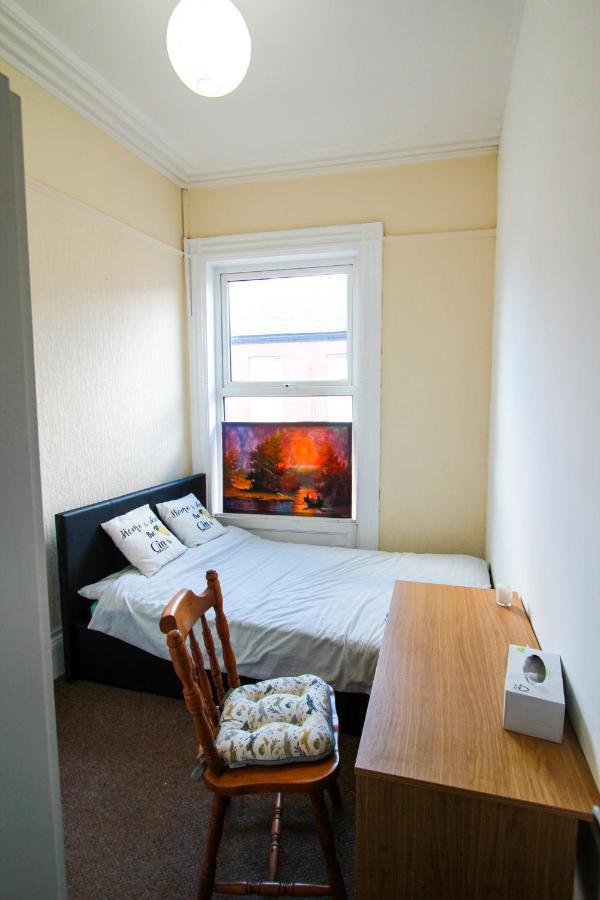 Central Bolton Accommodation 外观 照片